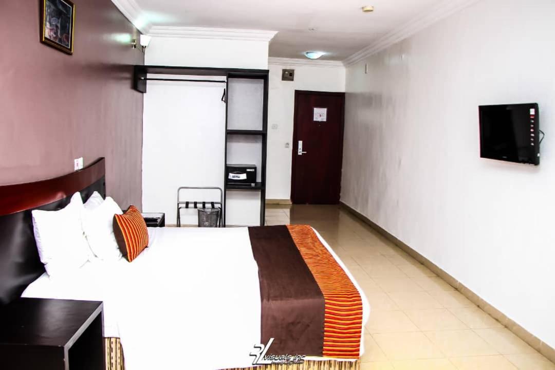 Suru Express Hotel Gra Lagos Exteriér fotografie