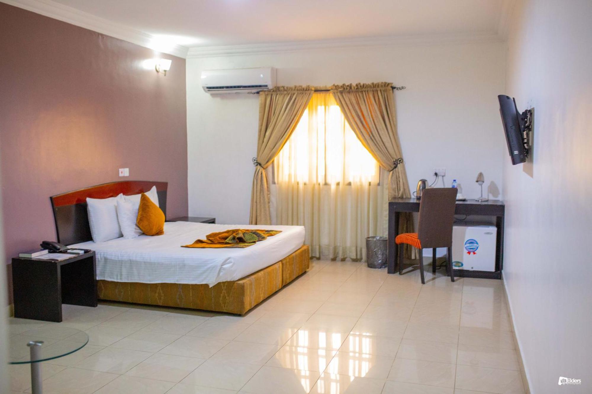 Suru Express Hotel Gra Lagos Exteriér fotografie
